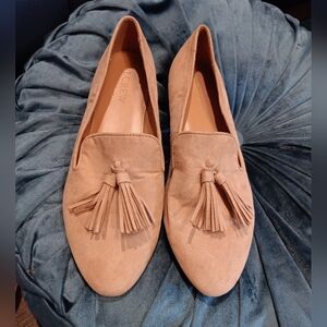 J. Crew Cora Suede Tassel Loafers in Tan | Size 7.5